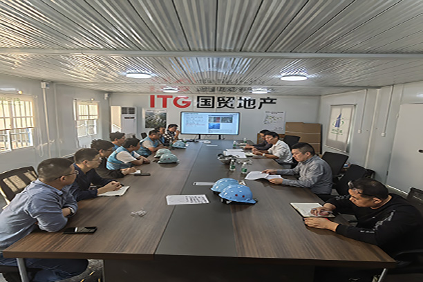 江蘇宏嘉公司總經(jīng)理葉明武同志率隊參加廈門國貿(mào)項目、偉星項目及華潤項目建設(shè)單位組織召開的項目研討會